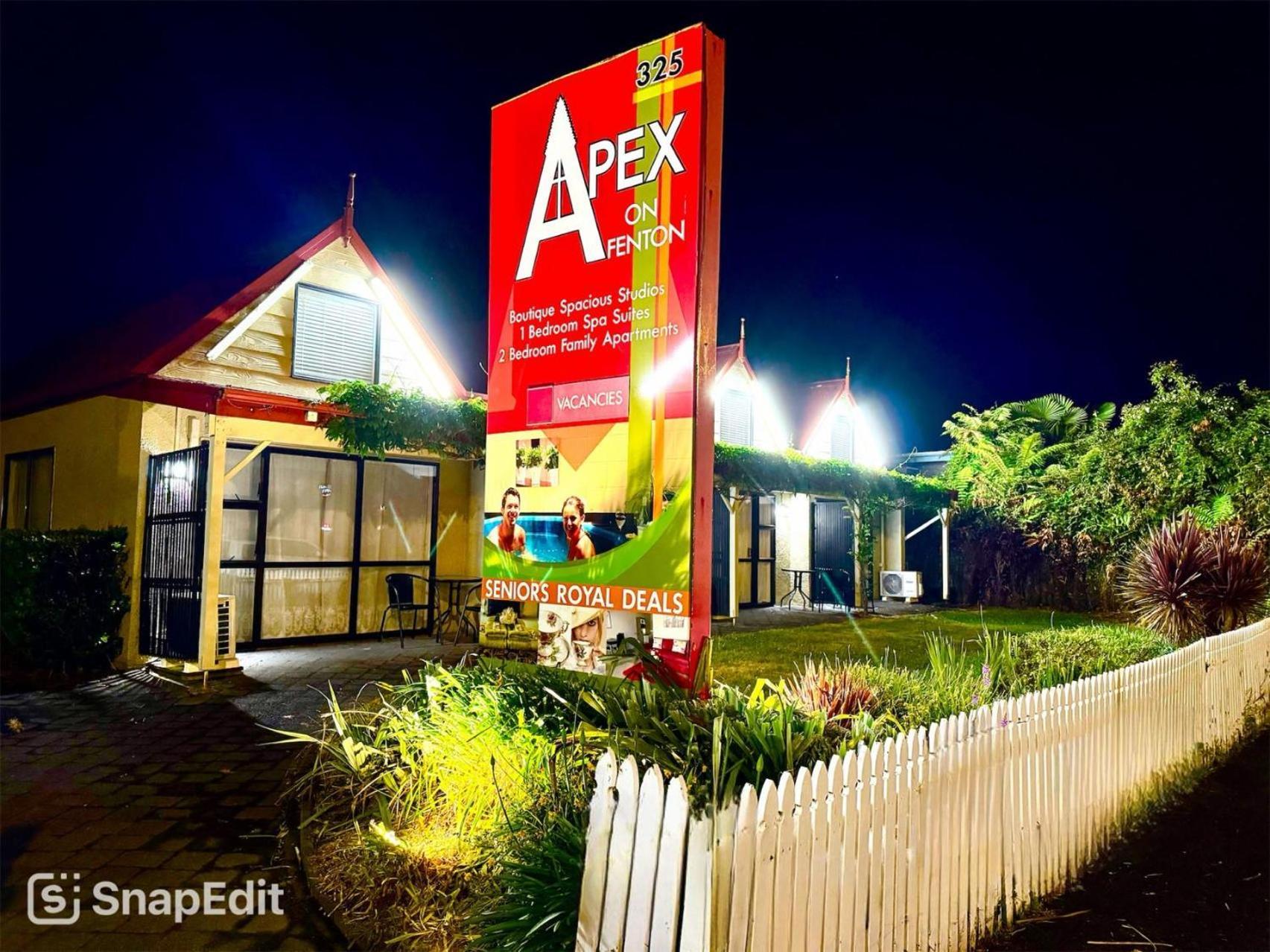Apex On Fenton Motel Rotorua Ngoại thất bức ảnh
